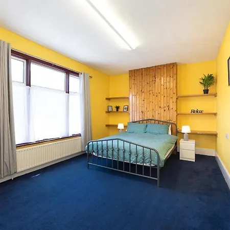 Ferienwohnung Barking Road Comfy House London Exterior foto