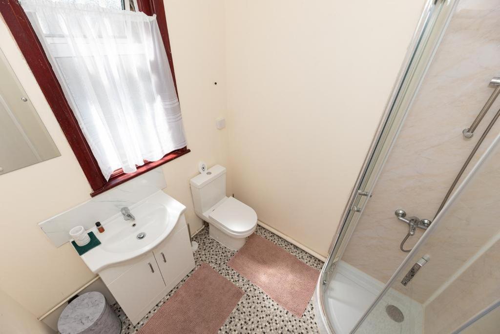 Barking Road Comfy House Londen
